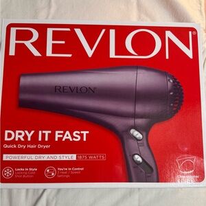 BNIB - Revlon Hair Dryer with Concentrator